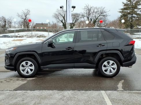 Used 2025 Toyota RAV4 LE image 8