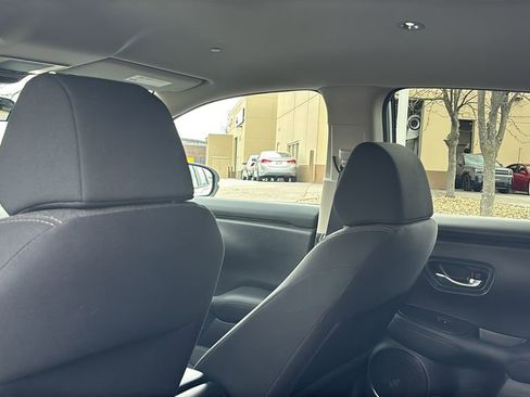 Certified 2026 Honda HR-V LX image 32