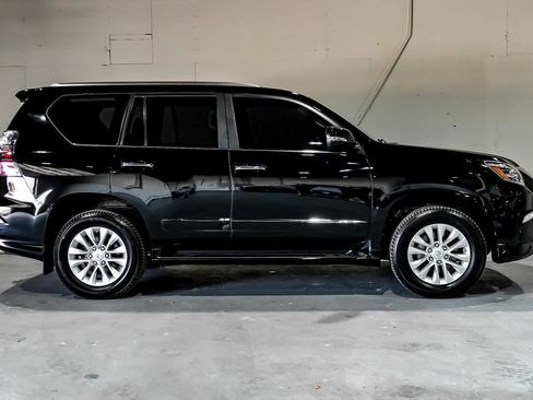 Used 2017 Lexus GX 460 Premium AWD/4WD image 10