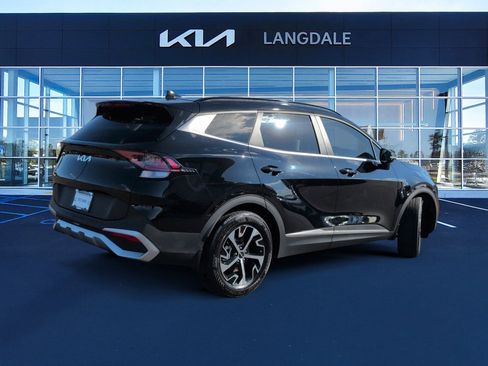 Used 2025 Kia Sportage EX w/ Premium Package image 4