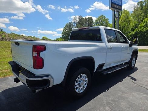 Used 2025 Chevrolet Silverado 2500 LT AWD/4WD image 7