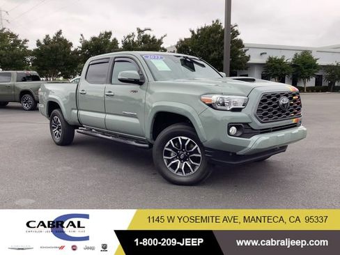 Used 2022 Toyota Tacoma TRD Sport w/ TRD Premium Sport Package AWD/4WD image 1