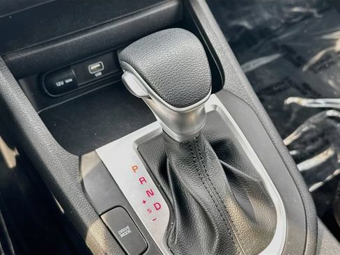 Used 2024 Kia Forte LXS w/ LXS Technology Package FWD image 21