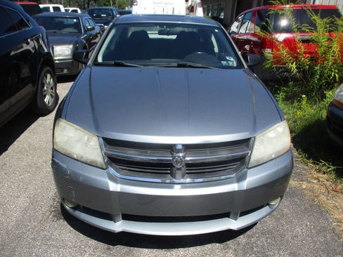 Used 2009 Dodge Avenger SXT image 2