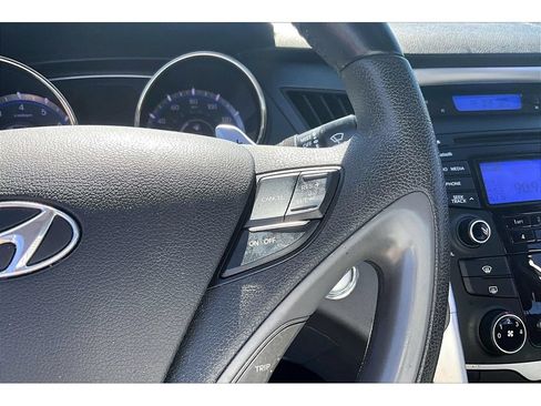 Used 2013 Hyundai Sonata SE FWD image 12