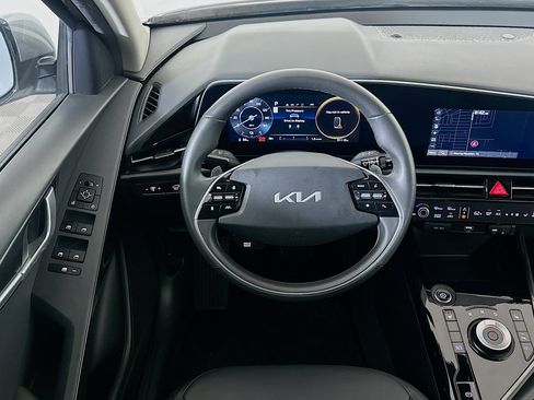 Used 2024 Kia Niro Wind FWD image 18