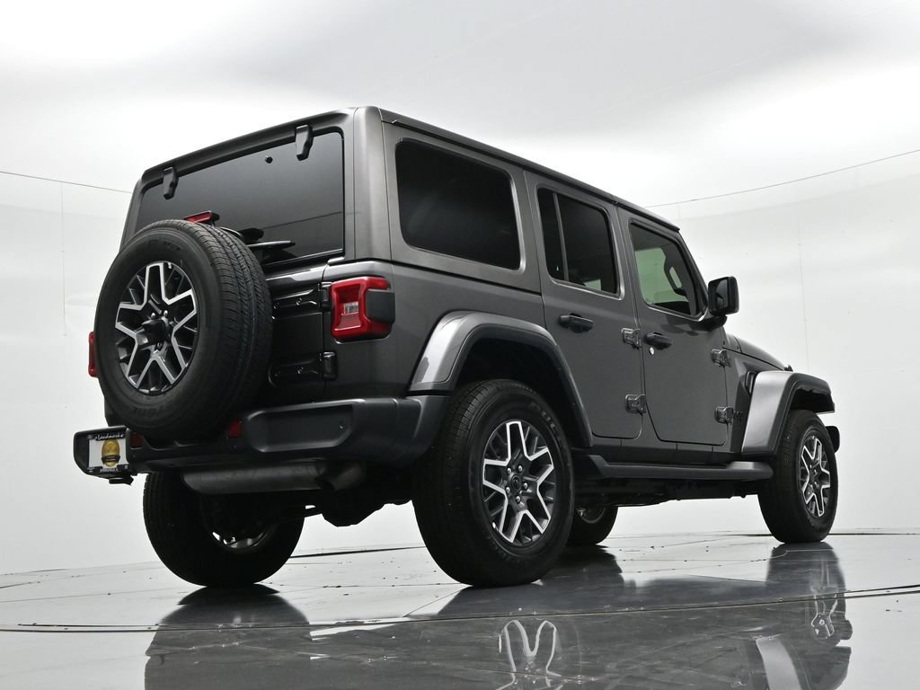 New 2026 Jeep Wrangler Unlimited Sahara AWD/4WD image 21