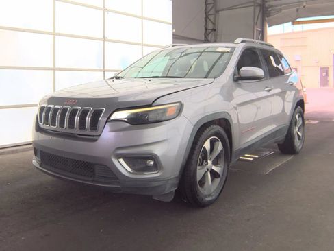 Used 2019 Jeep Cherokee Limited FWD image 1