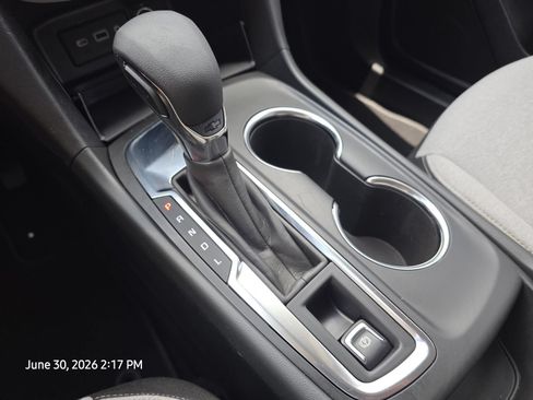 Used 2024 Chevrolet Equinox LS FWD image 24
