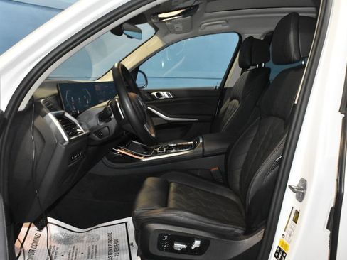 Certified 2024 BMW X7 xDrive40i AWD/4WD image 8