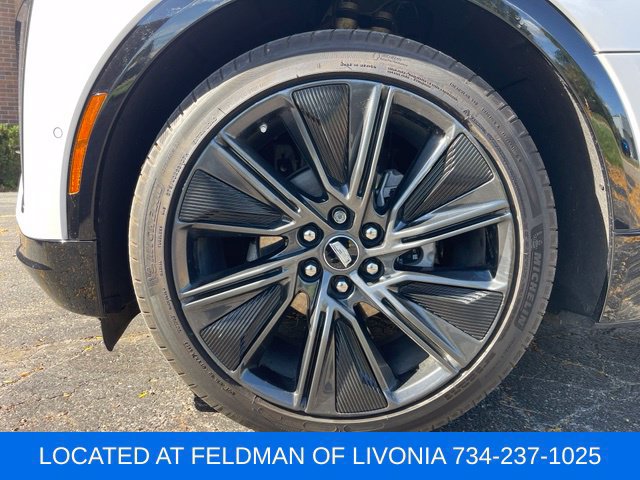 Used 2024 Cadillac Lyriq Sport AWD/4WD image 9