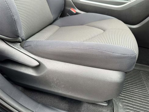 Certified 2021 Toyota Highlander LE image 12