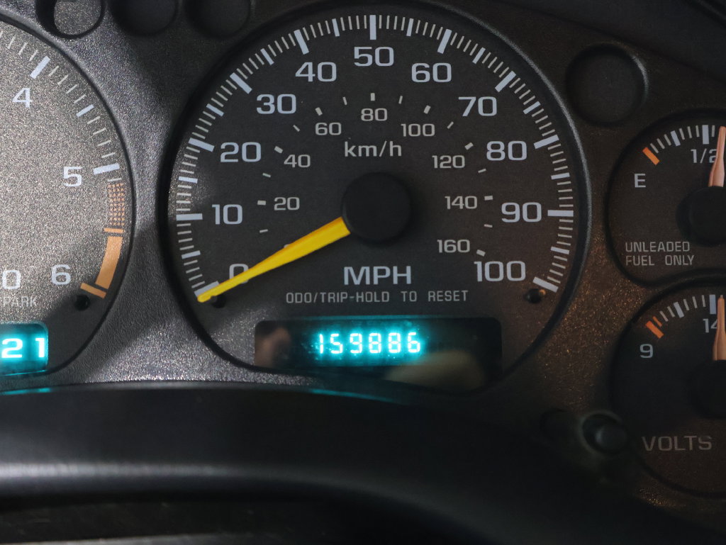 Used 1998 Chevrolet Blazer LS w/ Preferred Equipment Group RWD image 4
