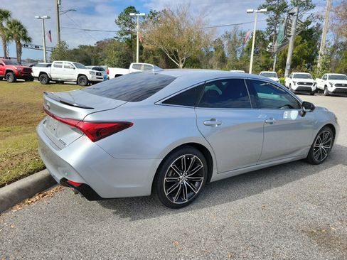 Used 2022 Toyota Avalon Touring image 30