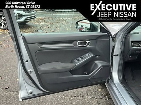 Used 2025 Honda Civic Sport image 5