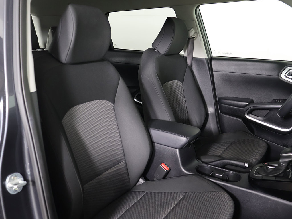 Used 2020 Kia Soul LX FWD image 24