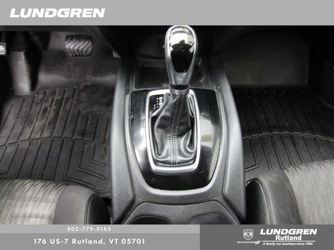 Used 2020 Nissan Rogue SV image 21