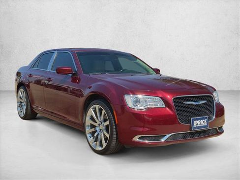Used 2019 Chrysler 300 Touring L w/ Quick Order Package 22F RWD image 3