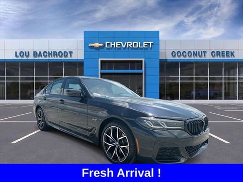 Used 2023 BMW 530e 530e iPerformance w/ M Sport Package image 1