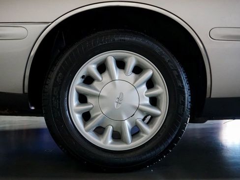 Used 1997 Buick Riviera Supercharged Coupe image 39