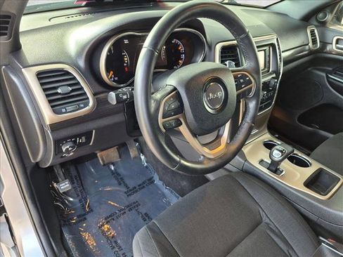 Used 2014 Jeep Grand Cherokee Laredo w/ Quick Order Package 23E AWD/4WD image 10