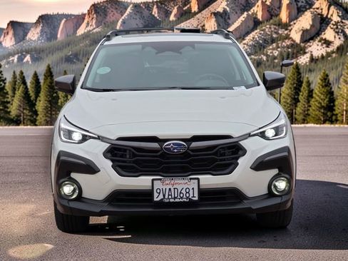 Certified 2025 Subaru Crosstrek 2.5i Limited w/ Crosstrek Mirror Package AWD/4WD image 3