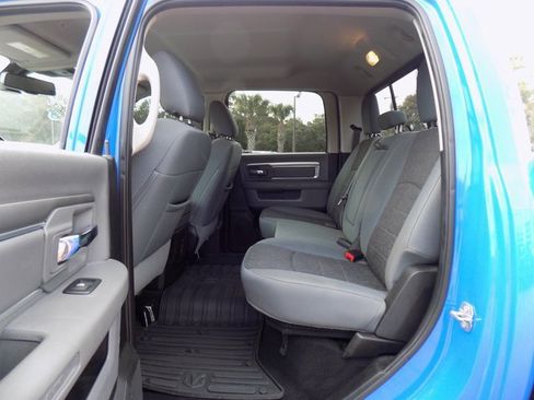 Used 2018 RAM 2500 Big Horn w/ Harvest Edition image 25