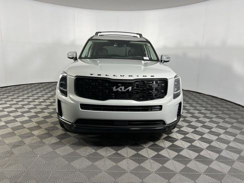 Used 2022 Kia Telluride EX w/ EX Premium Package image 10