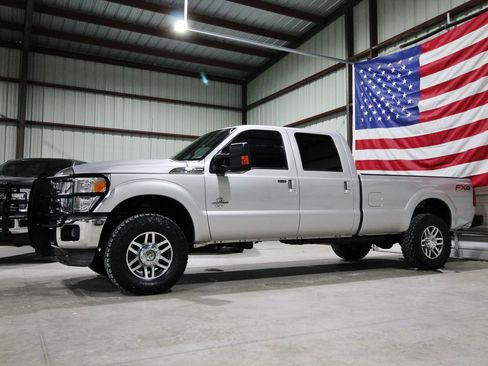 Used 2013 Ford F350 Lariat w/ Lariat Ultimate Pkg AWD/4WD image 4