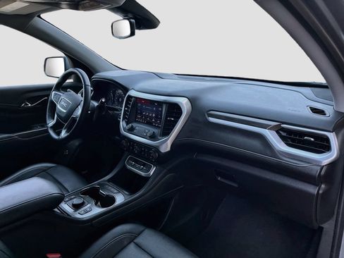 Used 2023 GMC Acadia SLT w/ Technology Package AWD/4WD image 32