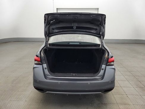 Used 2021 Nissan Versa SV FWD image 29