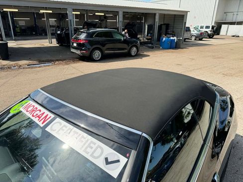 Used 2025 Mercedes-Benz CLE 300 4MATIC Cabriolet image 10