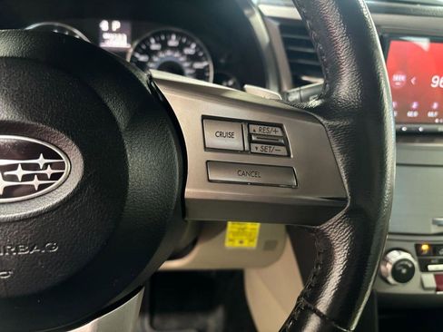Used 2011 Subaru Outback 2.5i Premium image 23