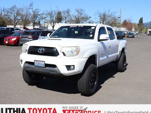 Used 2013 Toyota Tacoma PreRunner image 1
