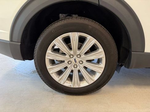 Used 2025 Ford Explorer Platinum w/ LUX Leather Package AWD/4WD image 11