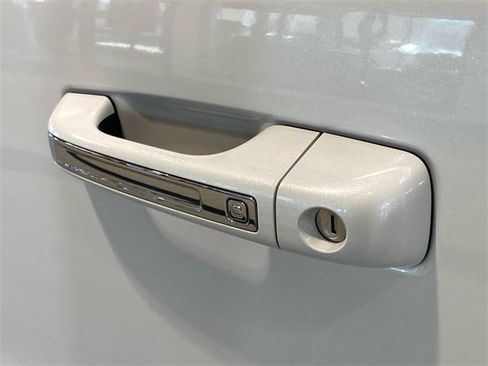 Used 2021 RAM 1500 Limited image 9