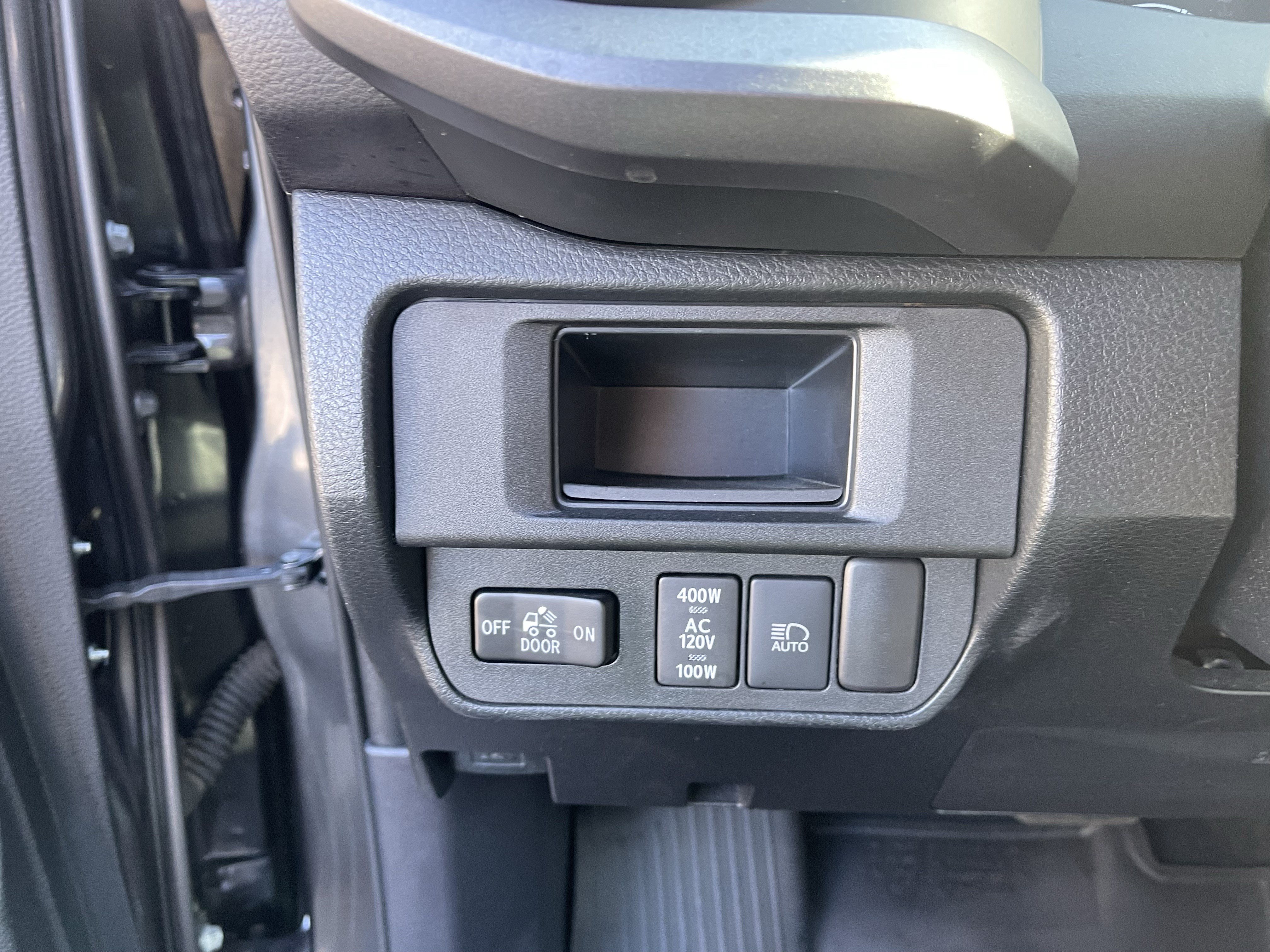 Certified 2019 Toyota Tacoma TRD Sport w/ Technology Package AWD/4WD image 23