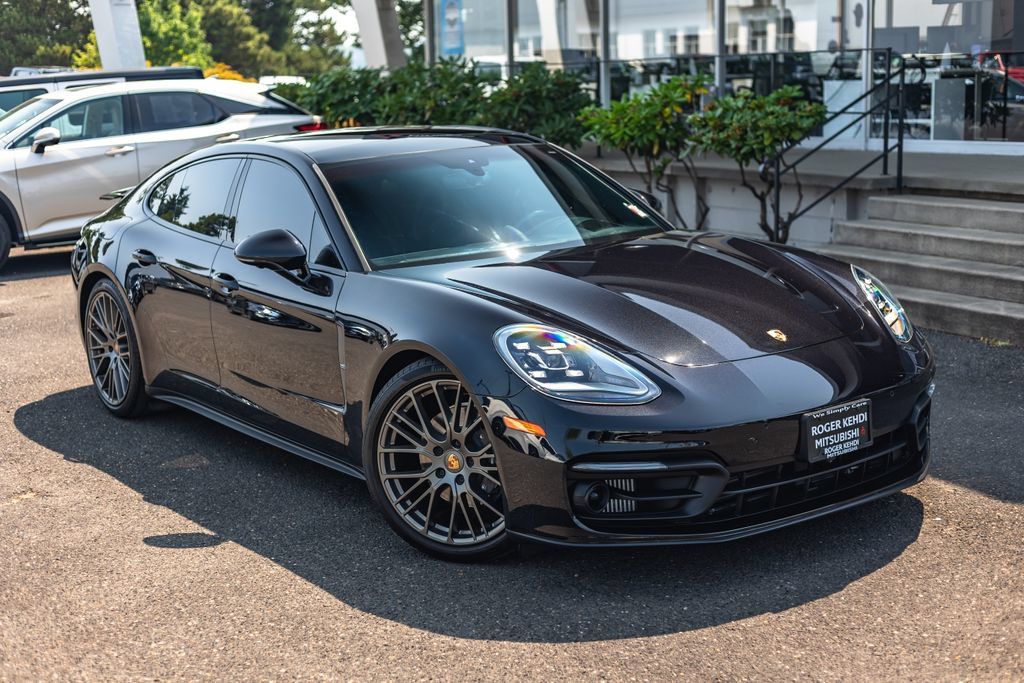 Used 2023 Porsche Panamera 4 Platinum Edition AWD/4WD image 2