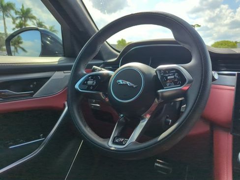 Used 2024 Jaguar F-PACE SVR AWD/4WD image 28