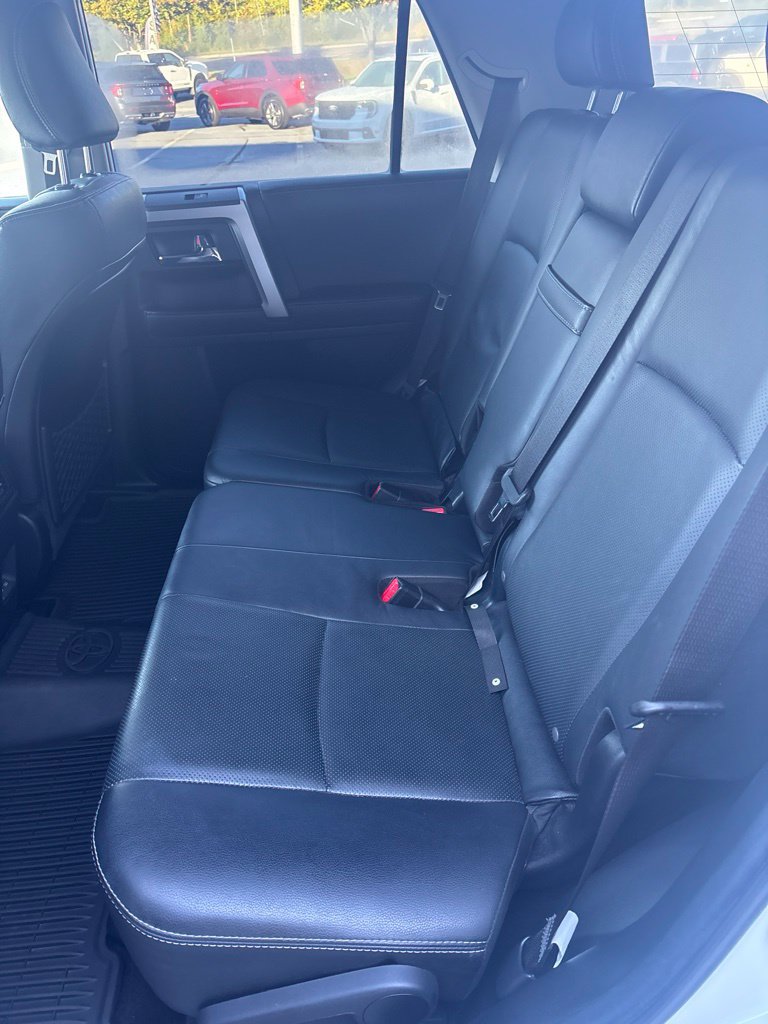 Used 2023 Toyota 4Runner Limited AWD/4WD image 29