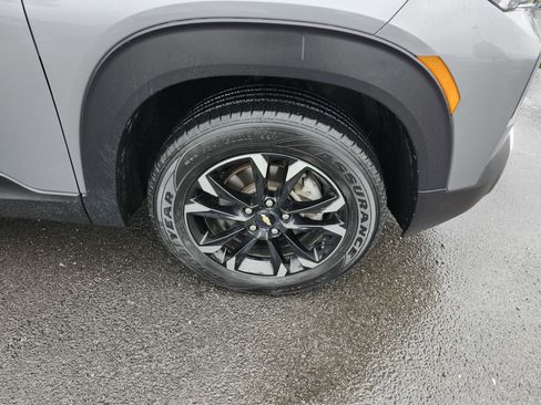 Used 2023 Chevrolet TrailBlazer LT w/ Sun and Liftgate Package AWD/4WD image 11