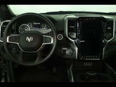 Used 2024 RAM 2500 Big Horn w/ Sport Appearance Package AWD/4WD image 17