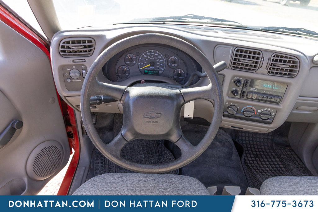 Used 1998 Chevrolet S10 Pickup 2WD Regular Cab image 6