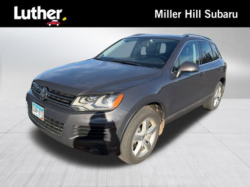 Used 2012 Volkswagen Touareg TDI image 1