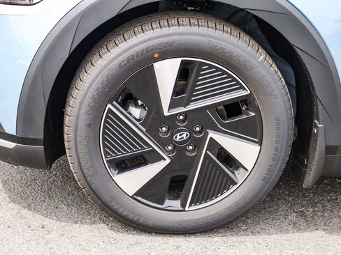 New 2026 Hyundai Ioniq 5 SE image 12