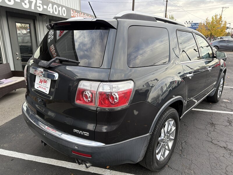Used 2007 GMC Acadia SLT w/ Trailering Package AWD/4WD image 8