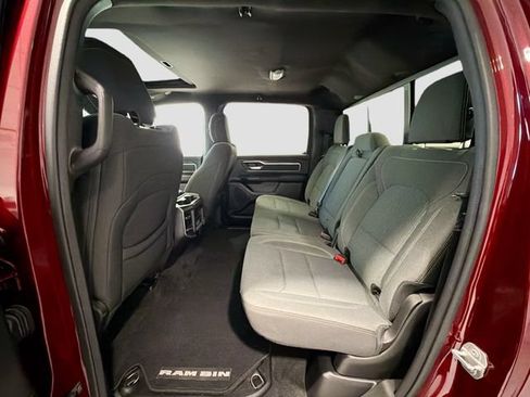 Used 2022 RAM 1500 Big Horn AWD/4WD image 21