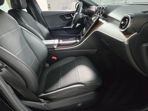 Used 2025 Mercedes-Benz C 300 Sedan image 18