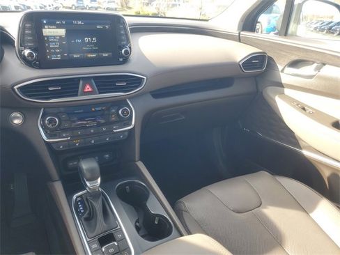 Used 2020 Hyundai Santa Fe Limited image 12