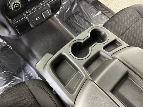 Used 2020 Chevrolet Silverado 1500 Custom Trail Boss w/ Custom Convenience Package AWD/4WD image 16